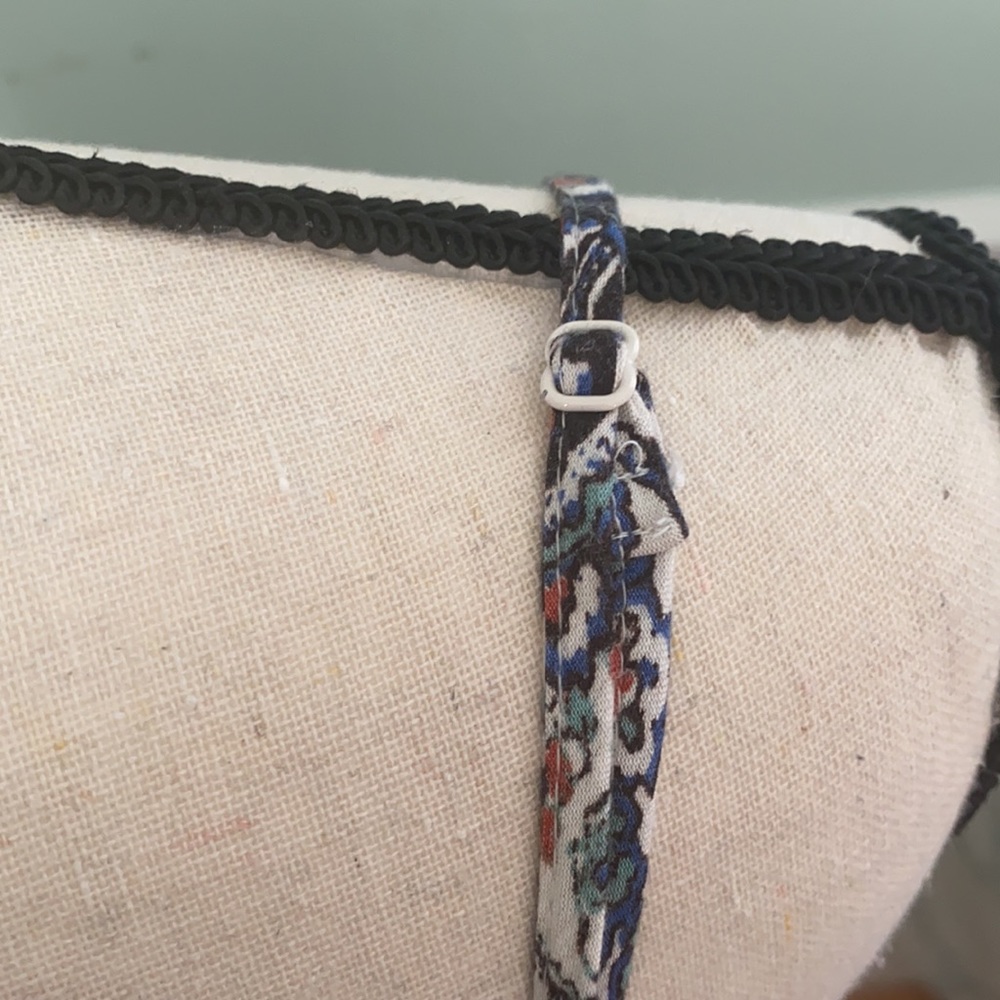 American Eagle Outfitters patterned cold shoulder cutout dress Size XXS - Picture 6 of 9